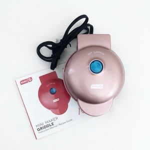 DASH Mini Maker griddle